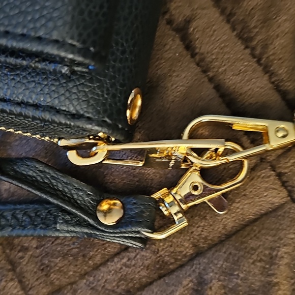 Wallet - Picture 5 of 16